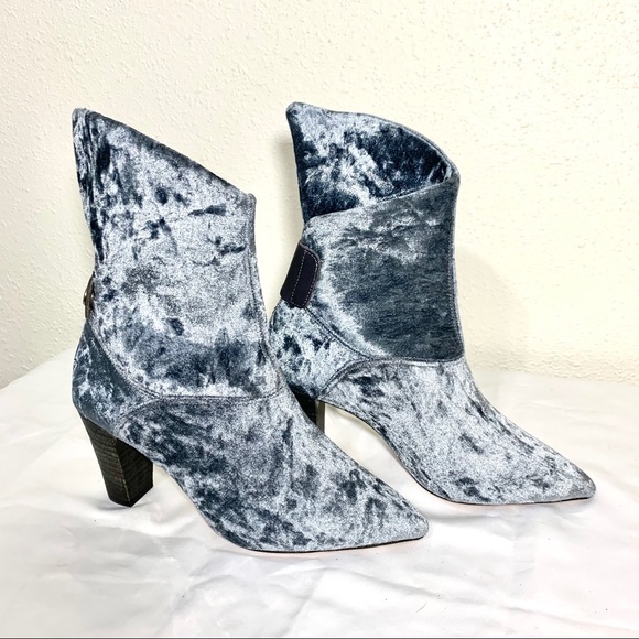 BRAND NEW Free People Moonlight velvet bootie - Picture 3 of 4